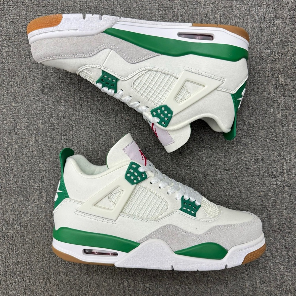 Pine Green Air Jordan 4s - Picture 5 of 10